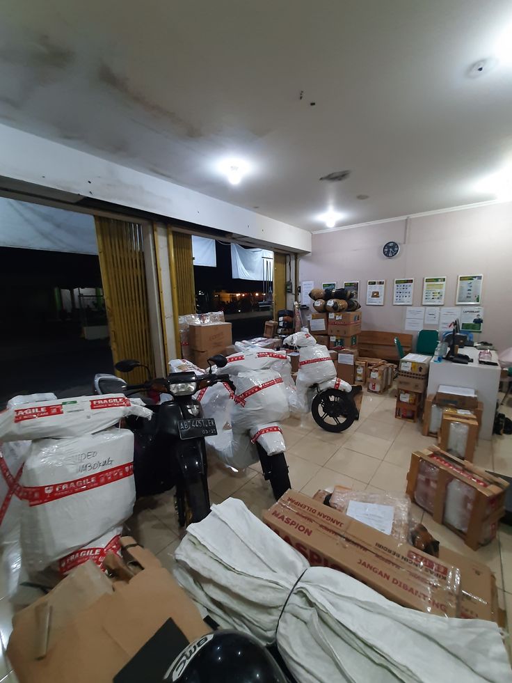 Tips Aman Mengirim Barang Besar dan Motor dari Yogyakarta